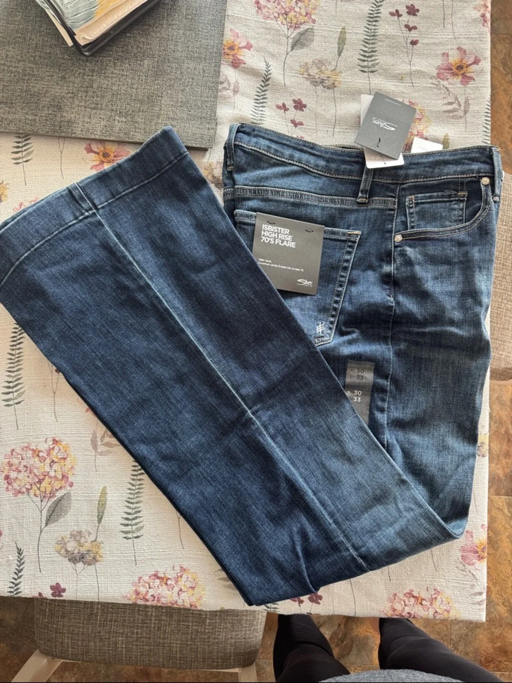 Silver Jeans Dark Blue High-Rise 70's Flare Isbister - Picture 3 of 8